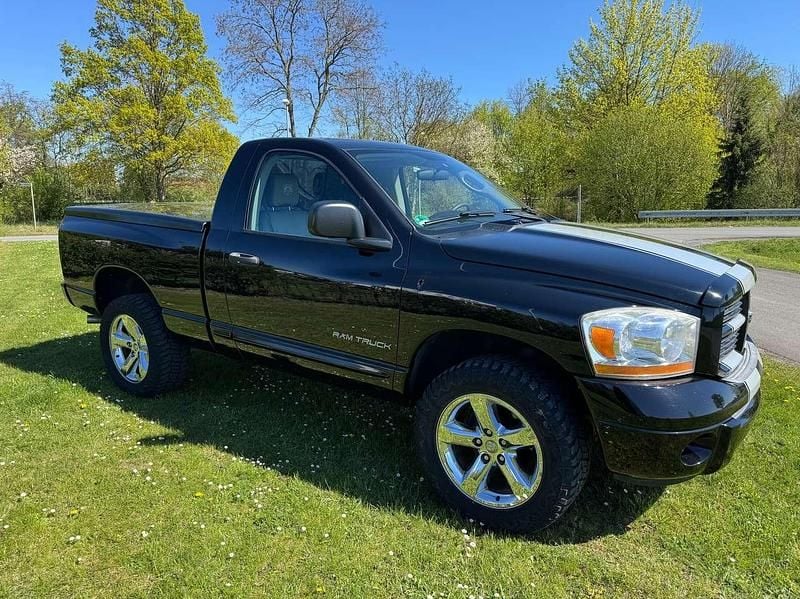 Second-hand Dodge Ram 345 CP (253 kW) 2006 Negru Pickup