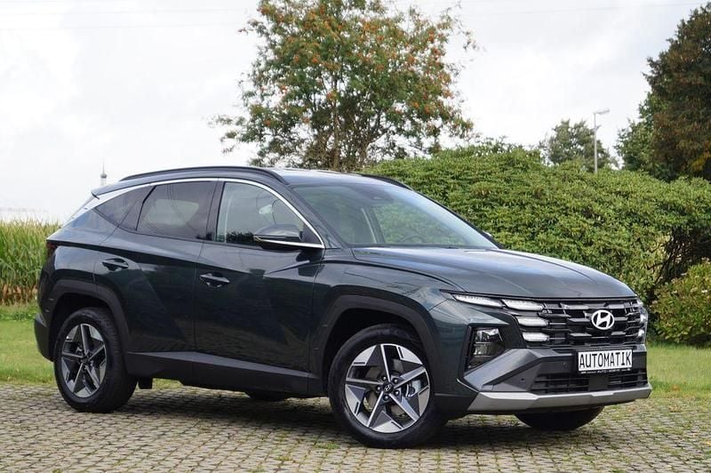 Neu Hyundai Tucson 215 PS (158 kW) 2025 Grün SUV