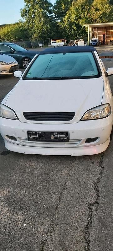 Gebraucht Opel Astra Cabriolet 149 PS (109 kW) 2002 Weiß Cabrio