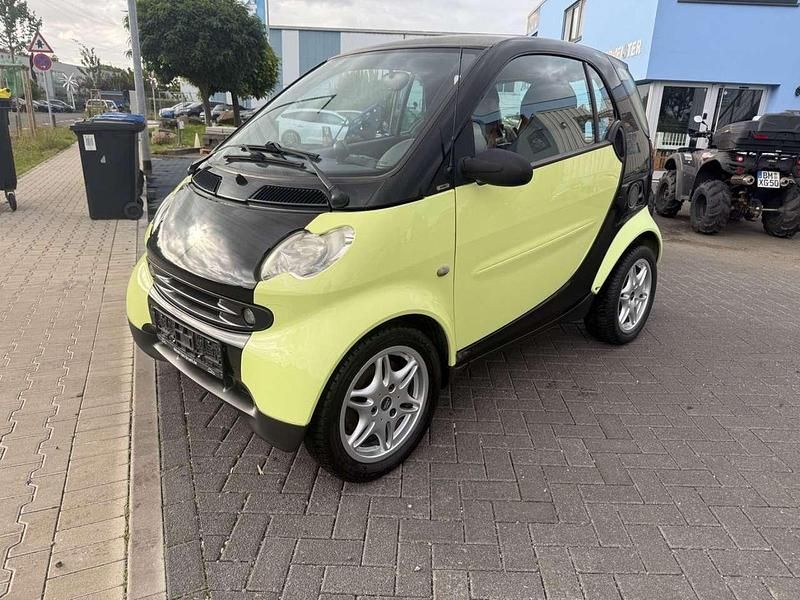 Schwarz Gebraucht 2005 Smart ForTwo Coupé Coupé | 1.950 € (Fairer Preis) - Bild 1/4