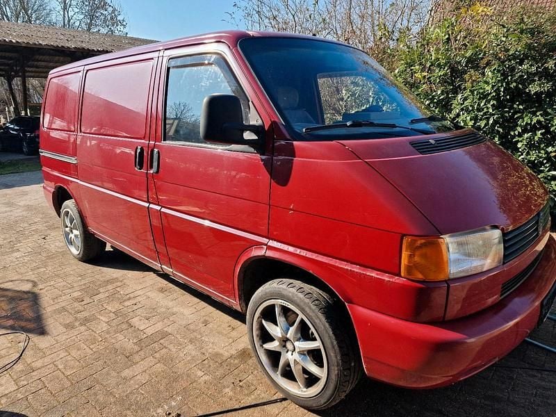 Gebraucht VW T4 60 PS (44 kW) 1994 Rot Van