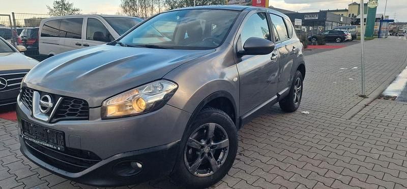 Gebraucht Nissan Qashqai Acenta 131 PS (96 kW) 2013 Grau SUV