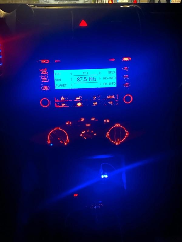 Gebraucht VW Golf IV 75 PS (55 kW) 2005 Schwarz Kleinwagen