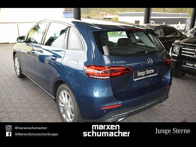 Gebraucht Mercedes B250e 218 PS (160 kW) 2022 Van / Kleinbus