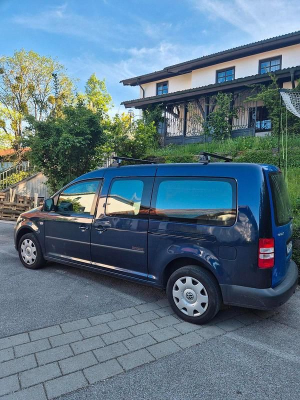 Blau Gebraucht 2012 VW Caddy Maxi Van / Kleinbus | 13.500 € (Teuer) - Bild 1/4