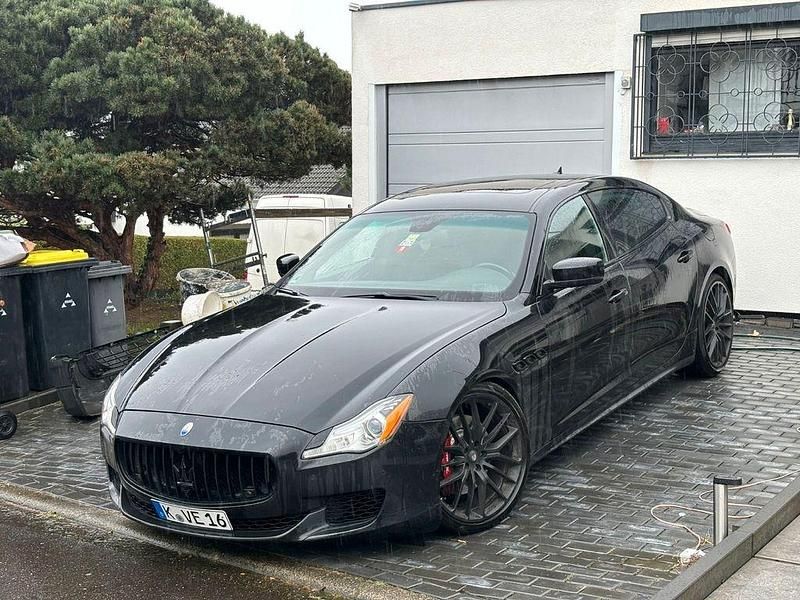 Schwarz Gebraucht 2014 Maserati Quattroporte Limousine | 29.999 € (Teuer) - Bild 1/4