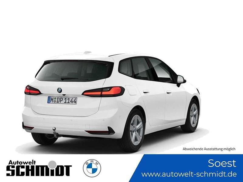 Gebraucht BMW 220 Active Tourer 170 PS (125 kW) 2025 Alpinweiß Van / Kleinbus