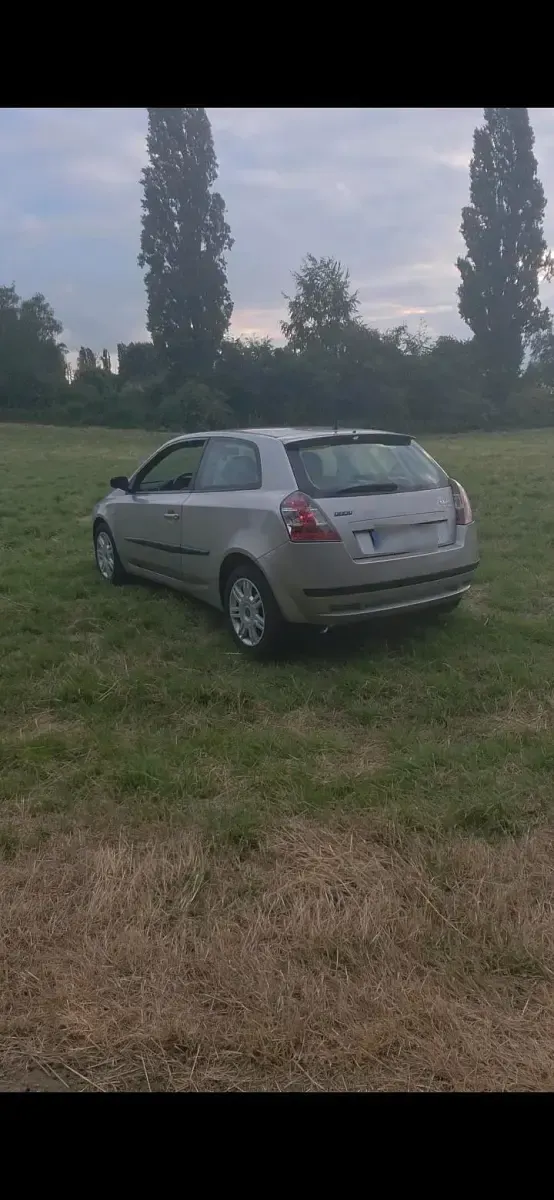 Gebraucht Fiat Stilo 103 PS (75 kW) 2004 Silber Coupé