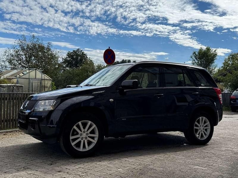 Schwarz Gebraucht 2008 Suzuki Grand Vitara SUV | 3.990 € (Guter Preis) - Bild 1/4