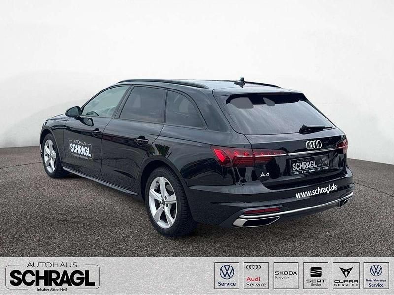 Gebraucht Audi A4 Advanced 163 PS (119 kW) 2024 Mythosschwarz metallic Kombi