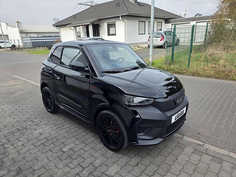 Neu Ligier JS50 2026 Schwarz Kleinwagen