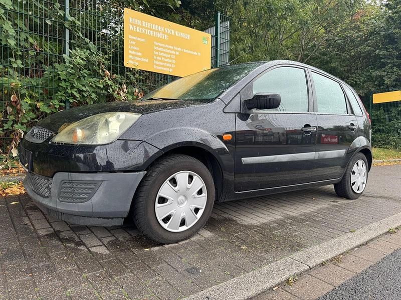 Gebraucht 2006 Ford Fiesta Kleinwagen | 700 € (Superpreis) - Bild 1/4