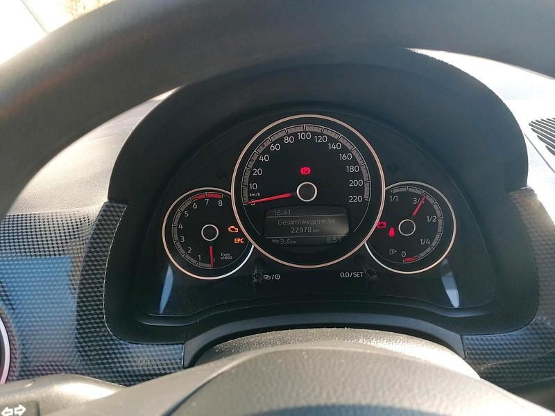 Gebraucht VW up! 60 PS (44 kW) 2019 Rot Kleinwagen