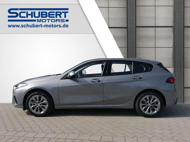 Neu BMW 116 122 PS (89 kW) 2026 Grau Kleinwagen