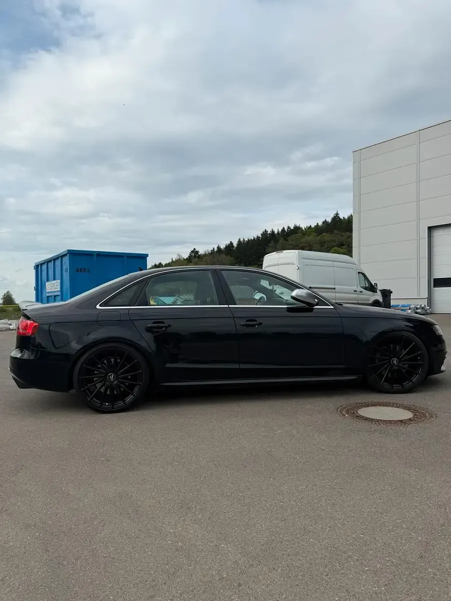 Gebraucht Audi S4 333 PS (244 kW) 2011 Schwarz Limousine