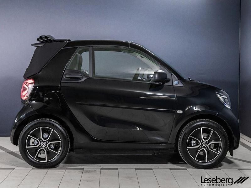 Gebraucht Smart ForTwo Electric Drive Passion 60 kW (82 PS) 2024 Schwarz Cabrio