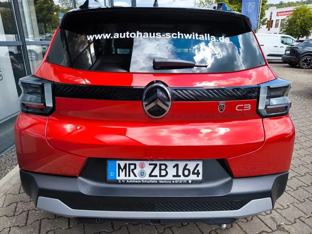 Neu Citroën C3 101 PS (74 kW) 2026 Rot SUV
