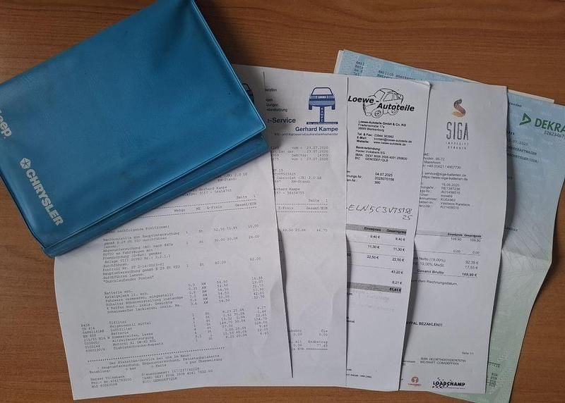 Gebraucht Chrysler Stratus 131 PS (96 kW) 1997 Rot Cabrio