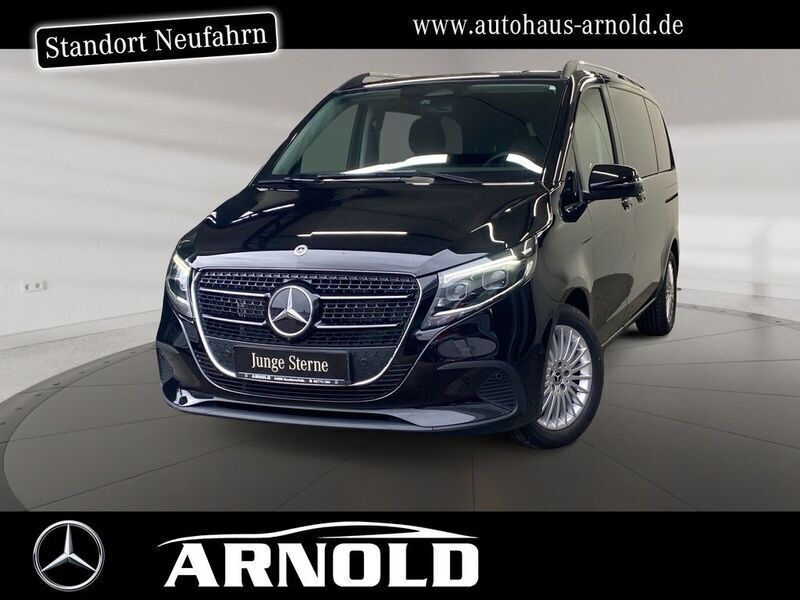 Schwarz (obsidianschwarz) Gebraucht 2024 Mercedes V220 Style Van / Kleinbus | 60.850 € (Teuer) - Bild 1/4