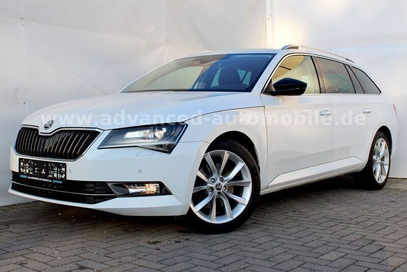 Weiß Gebraucht 2016 Skoda Superb Style Kombi | 19.800 € (Etwas zu teuer) - Bild 1/4