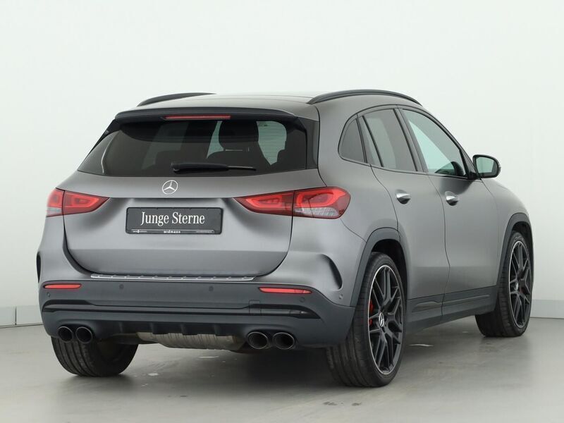 Gebraucht Mercedes GLA45 AMG AMG 421 PS (309 kW) 2022 Manufaktur magnolack manufaktur mountaingrau magn SUV