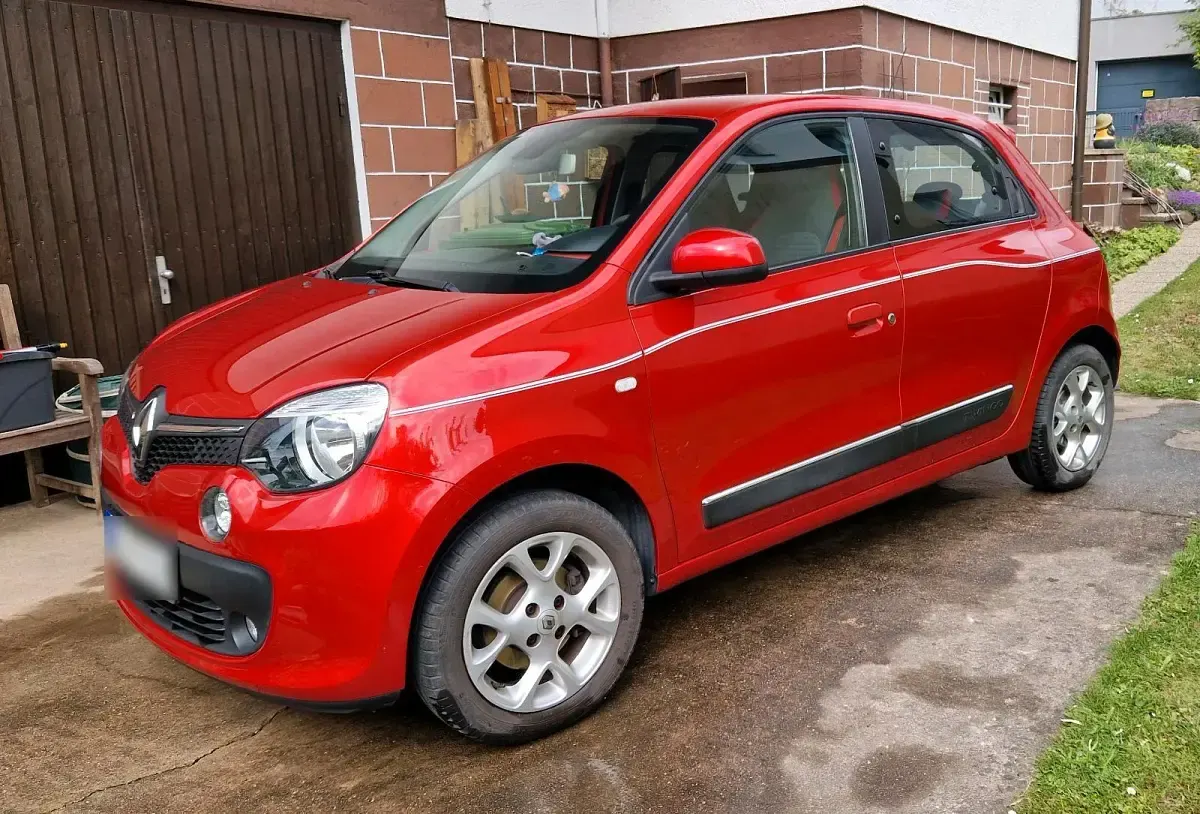Gebraucht Renault Twingo Luxe 90 PS (66 kW) 2015 Rot Kleinwagen