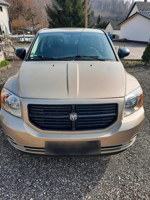 Gebraucht Dodge Caliber 150 PS (110 kW) 2009 Gold Kleinwagen