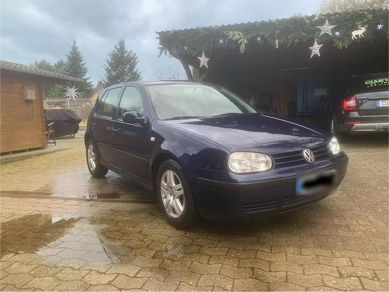 Gebraucht VW Golf IV 72 PS (52 kW) 2002 Blau Kleinwagen