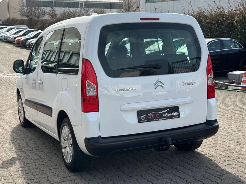 Gebraucht Citroën Berlingo 98 PS (72 kW) 2012 Weiß Van / Kleinbus
