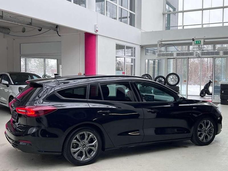 Gebraucht Ford Focus ST-Line X 155 PS (114 kW) 2024 Schwarz Kombi