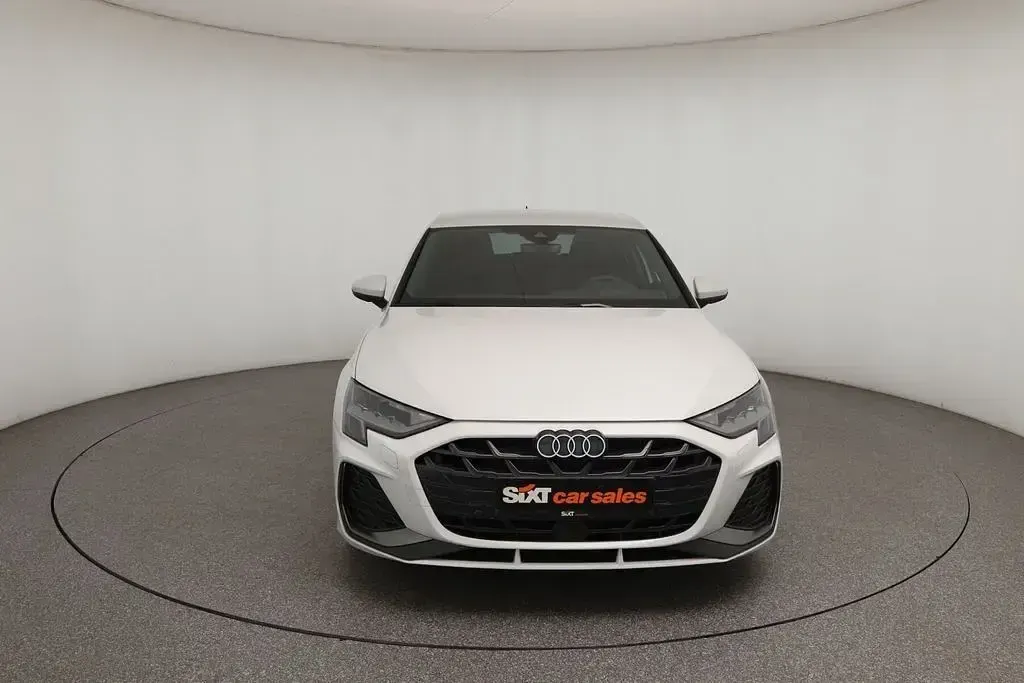 Używany Audi A3 S-Line 150 KM (110 kW) 2025 Biały Sedan/Limuzyna