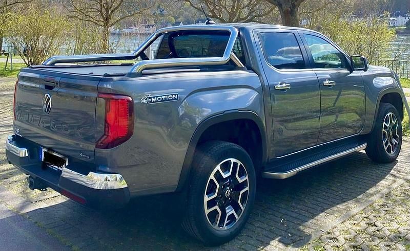 Gebraucht VW Amarok 241 PS (177 kW) 2023 Grau Pickup