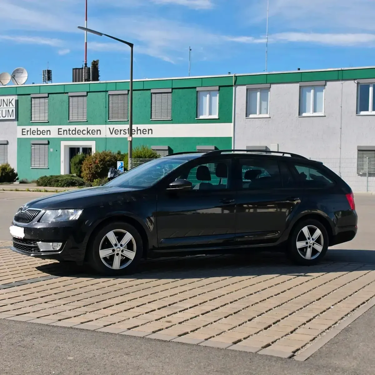 Używany Skoda Octavia 116 KM (85 kW) 2016 Czarny Kombi