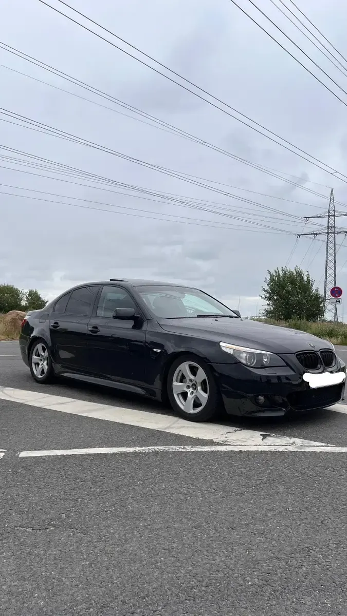 Gebraucht BMW 550 367 PS (269 kW) 2006 Schwarz Limousine