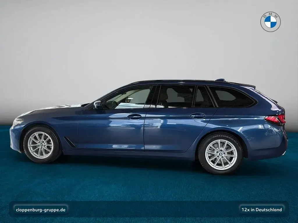 Gebraucht BMW 520 Performance 190 PS (139 kW) 2023 Blau Kombi