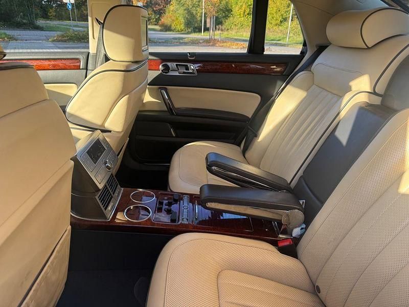 Gebraucht VW Phaeton 239 PS (175 kW) 2012 Schwarz Limousine