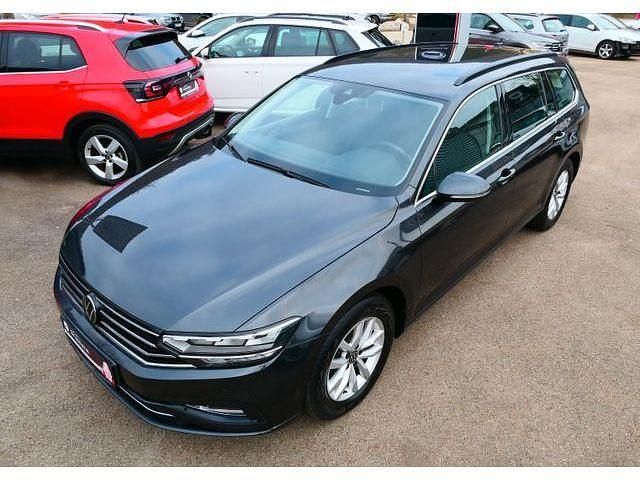 Gebraucht VW Passat Business 150 PS (110 kW) 2022 Grau Limousine