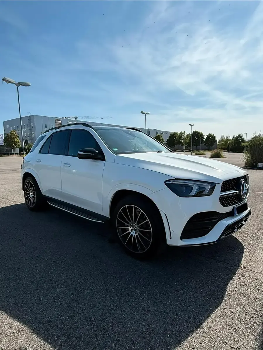 Gebraucht Mercedes GLE300 AMG 292 PS (214 kW) 2023 Weiß SUV