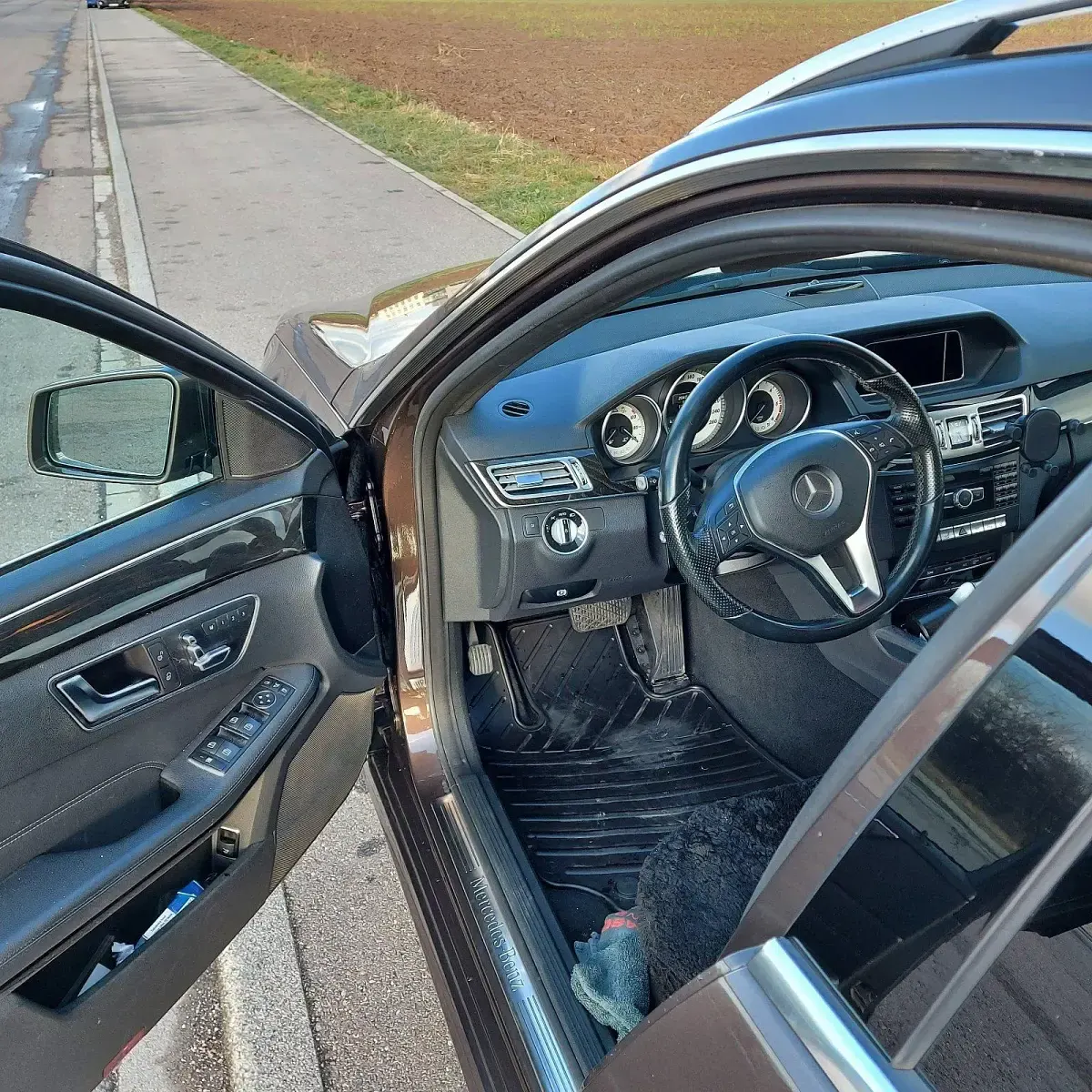Gebraucht Mercedes E250 204 PS (150 kW) 2014 Braun Kombi