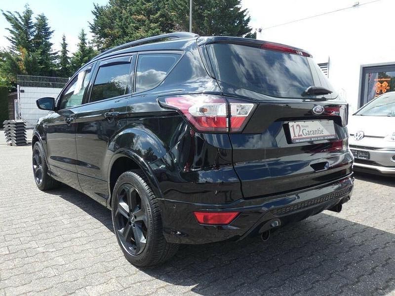 Gebraucht Ford Kuga ST-Line 150 PS (110 kW) 2019 Schwarz SUV