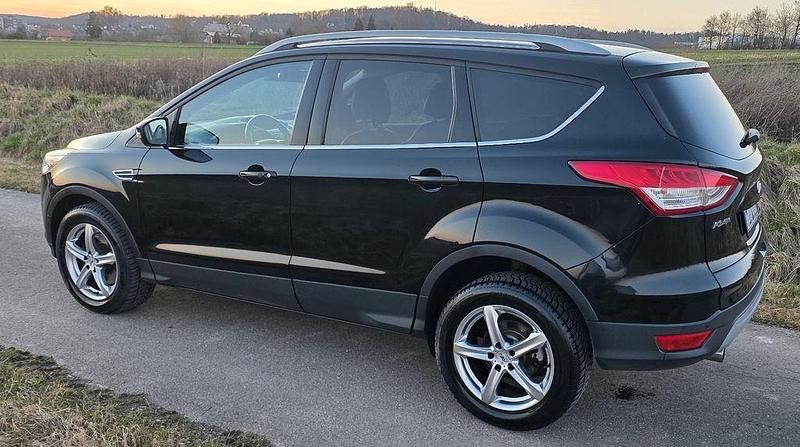 Gebraucht Ford Kuga SYNC Edition 140 PS (102 kW) 2014 Schwarz SUV