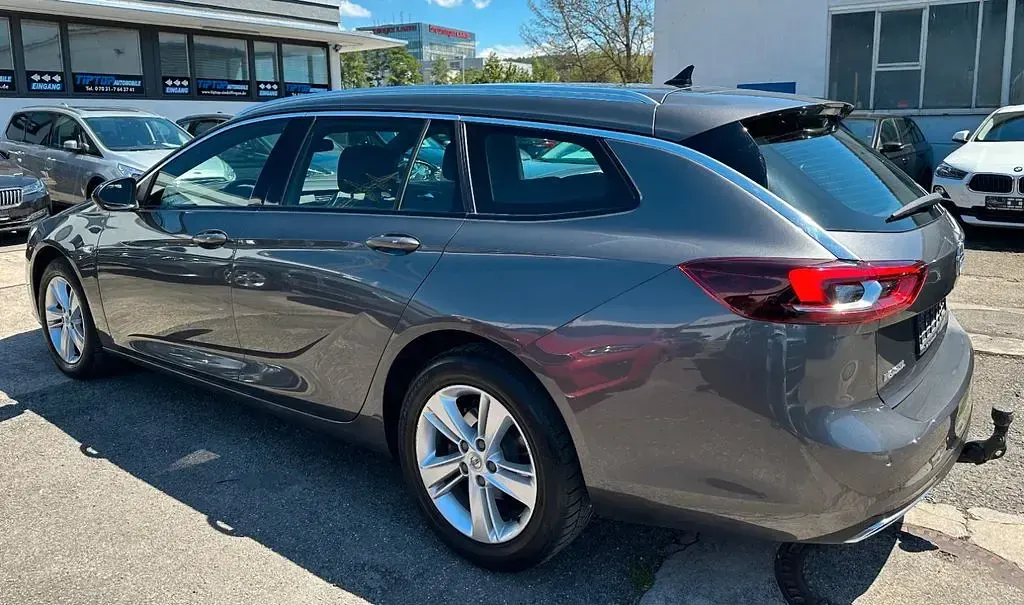Gebraucht Opel Insignia 174 PS (127 kW) 2022 Grau Limousine