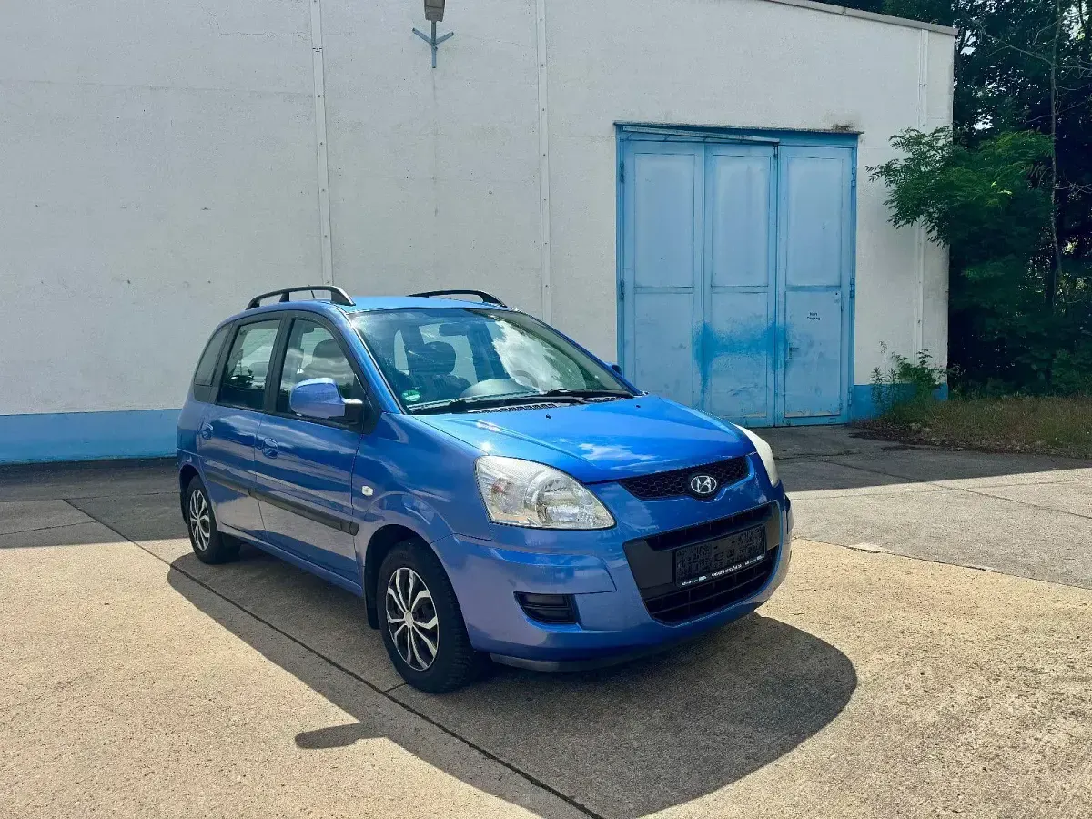 Gebraucht Hyundai Matrix 103 PS (75 kW) 2009 Blau Van / Kleinbus