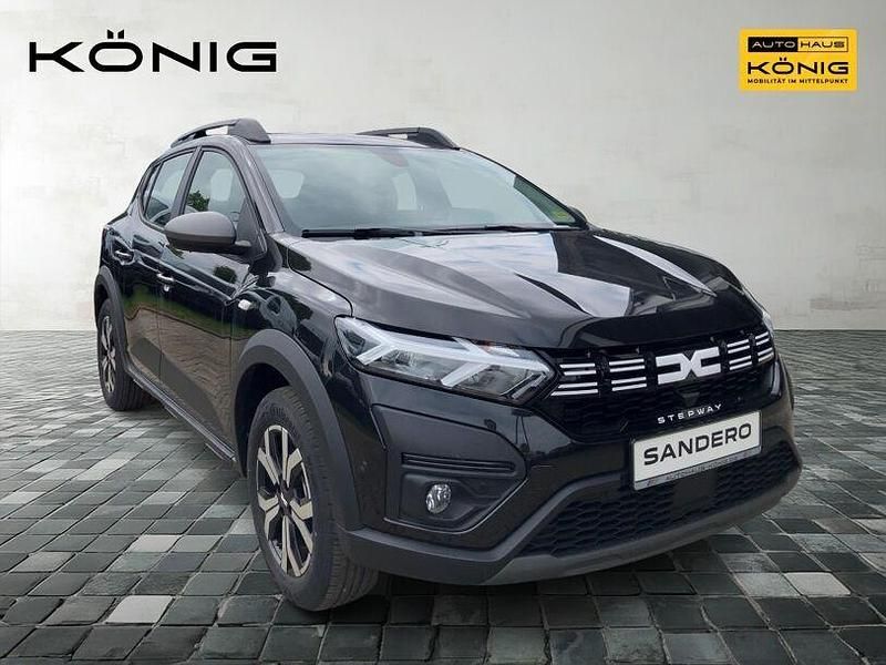 Gebraucht Dacia Sandero Expression 91 PS (66 kW) 2023 Schwarz Kleinwagen