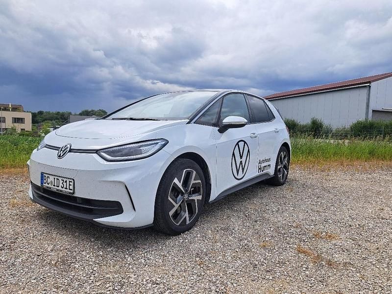 Gebraucht VW ID.3 Pro 150 kW (204 PS) 2023 Weiß Kleinwagen