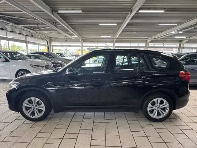 Gebraucht BMW X1 Sport Line 220 PS (161 kW) 2022 Schwarz SUV