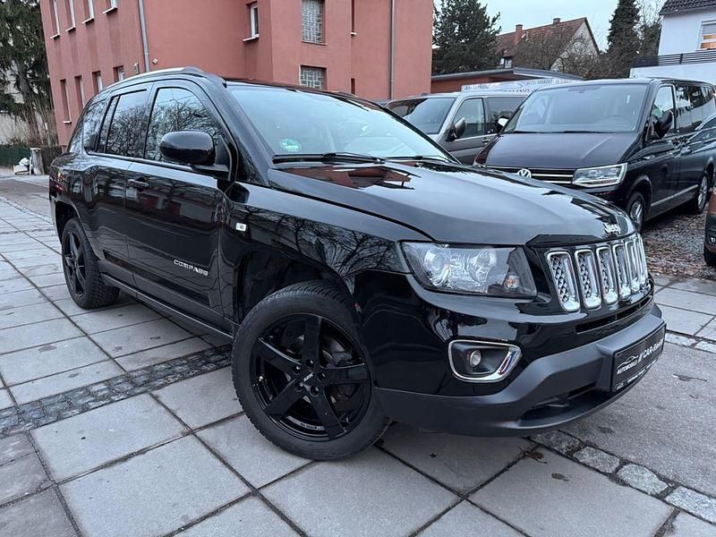 Gebraucht Jeep Compass Limited 136 PS (100 kW) 2014 Schwarz SUV