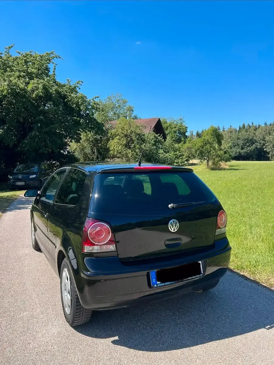 Gebraucht VW Polo 70 PS (51 kW) 2009 Schwarz Kleinwagen