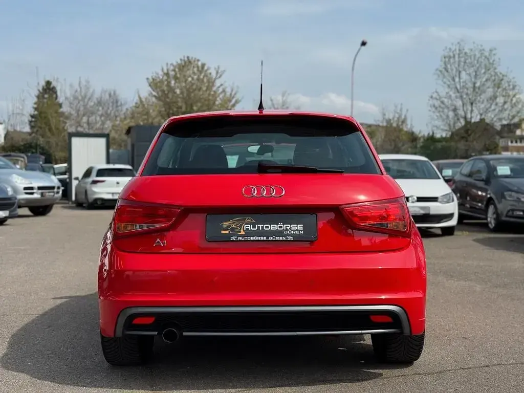 Gebraucht Audi A1 Sportback Ambition 86 PS (63 kW) 2013 Rot Kleinwagen