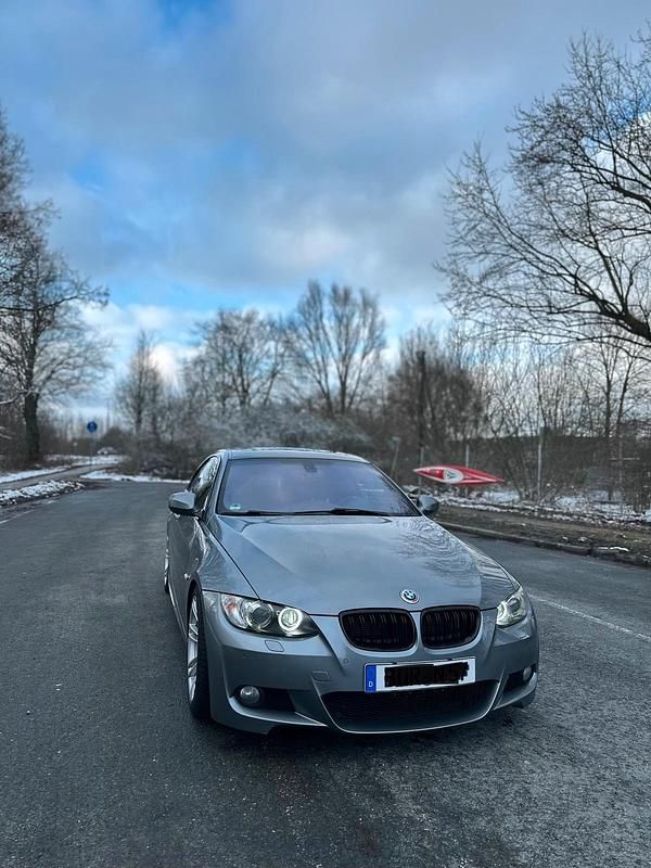 Gebraucht BMW 330 Performance 245 PS (180 kW) 2010 Grau Coupé